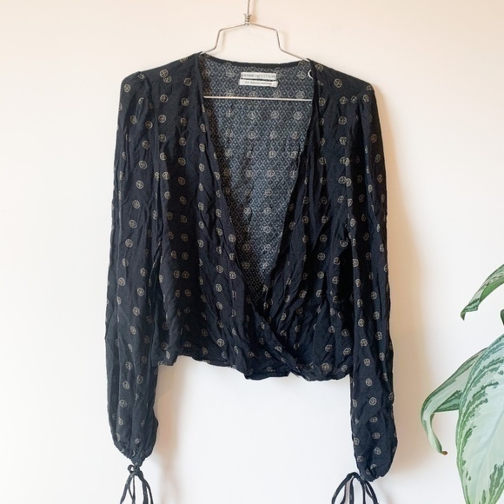 Urban Outfitters Black Long Sleeve Blouse sz S